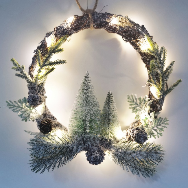 Novog. ukras-vijenac fi 23cm sa Led lampicama