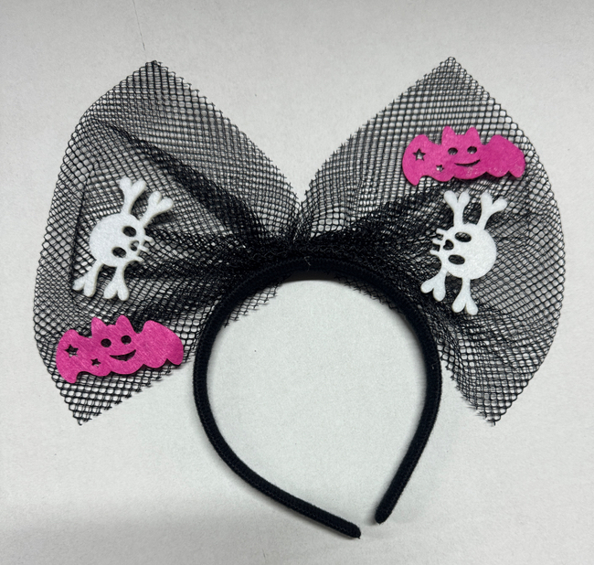 Halloween headband with a bow and bat designs